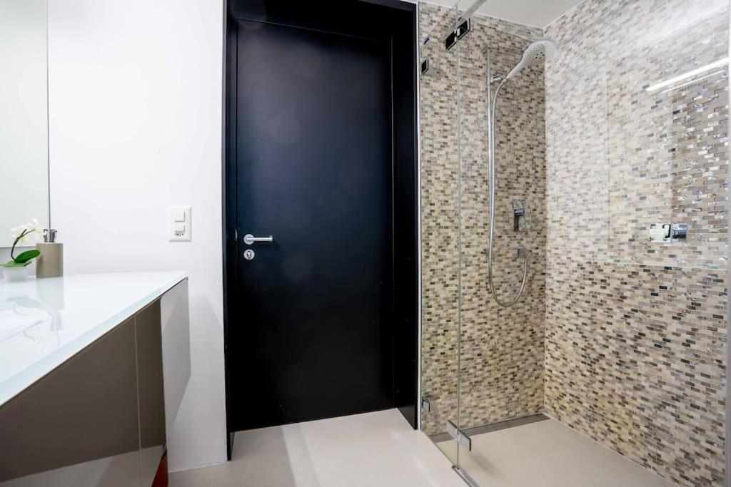 Stylish Home With Matterhorn View In The Center زيرمات المظهر الخارجي الصورة
