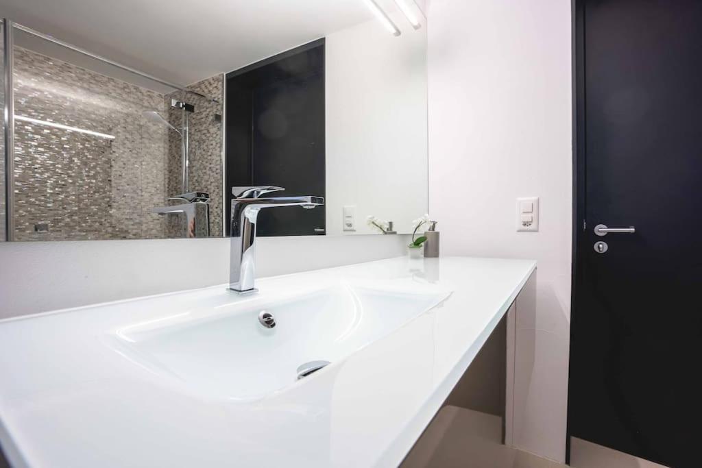 Stylish Home With Matterhorn View In The Center زيرمات المظهر الخارجي الصورة